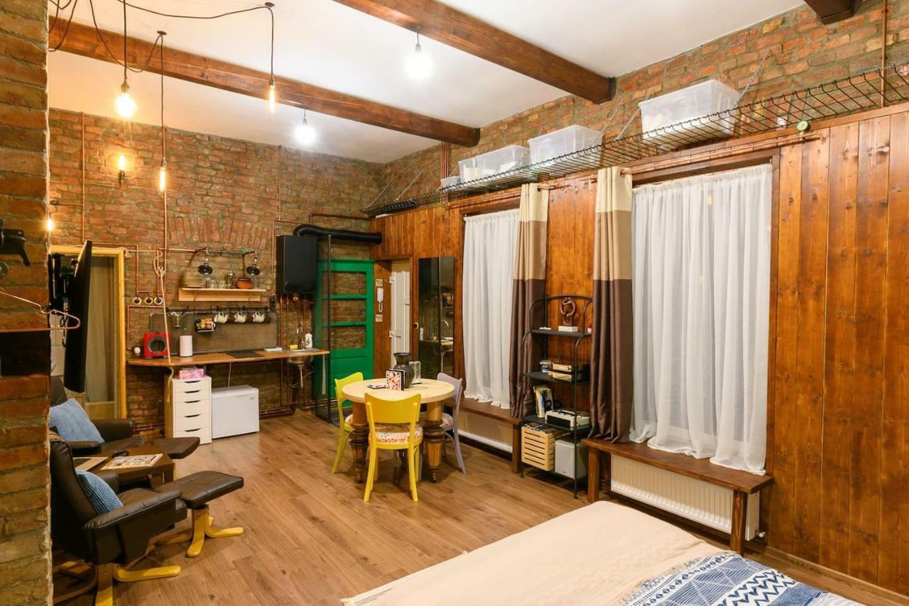 Studio V - Industrial & Original - Old Town Apartment Cluj-Napoca Exterior photo