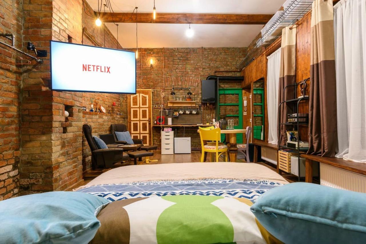 Studio V - Industrial & Original - Old Town Apartment Cluj-Napoca Exterior photo